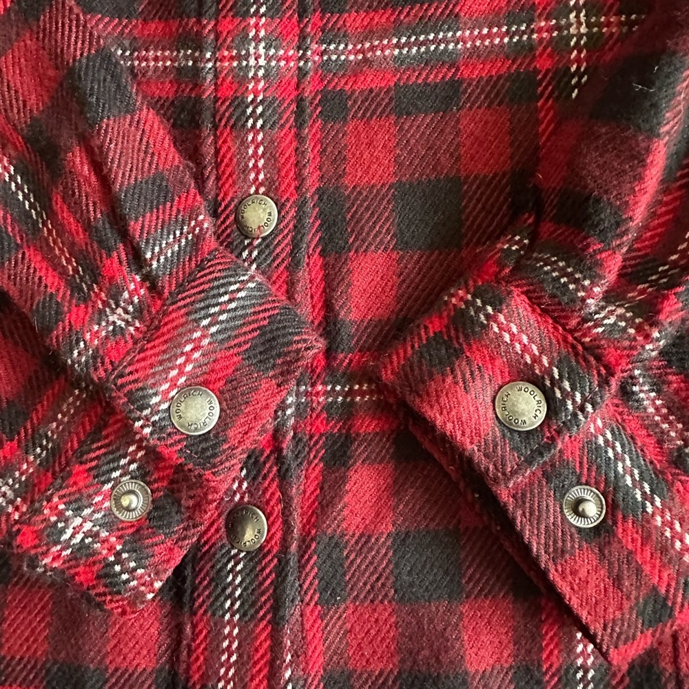 Woolrich Women’s Long sleeve Deep Ruby Plaid Soft Button Up Shirt size Small - Picture 6 of 12